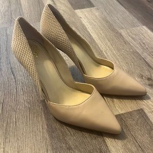 Women’s heels - size 7